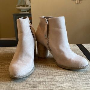 DV by Dolce Vita Ankle Boots